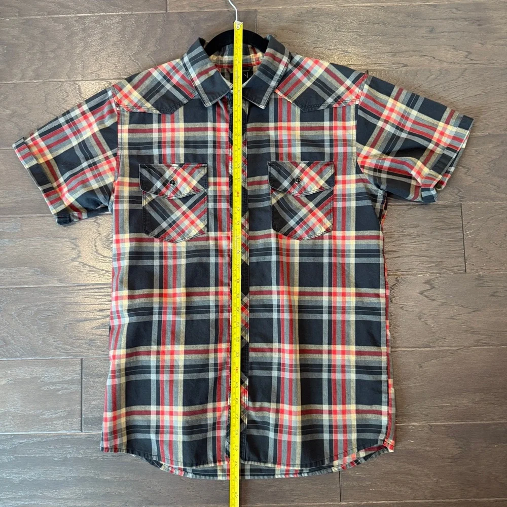 The North Face Men’s Plaid Western Short Sleeve Button-Up – Black Red Cream